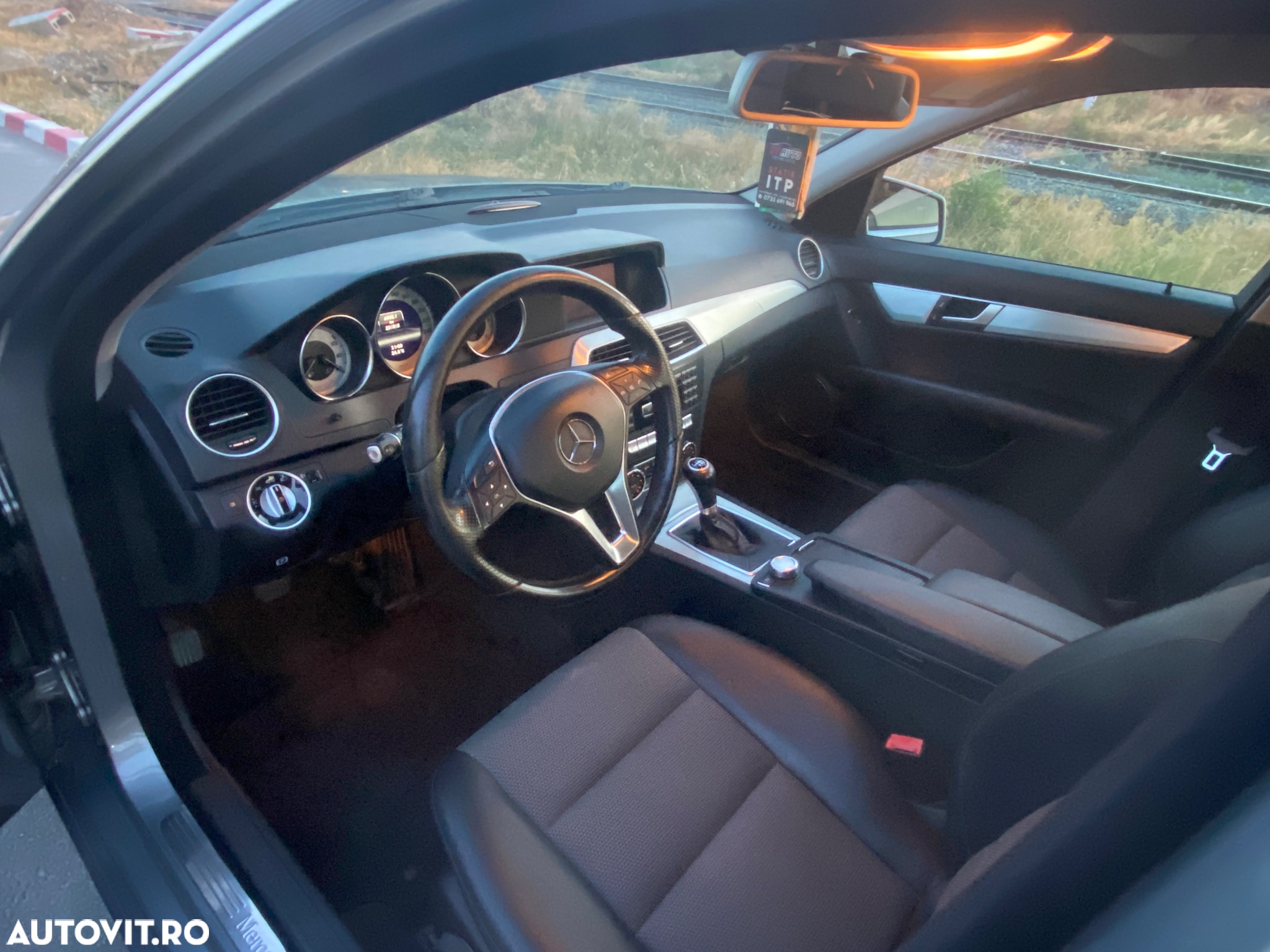 Mercedes-Benz C 220 CDI - 10