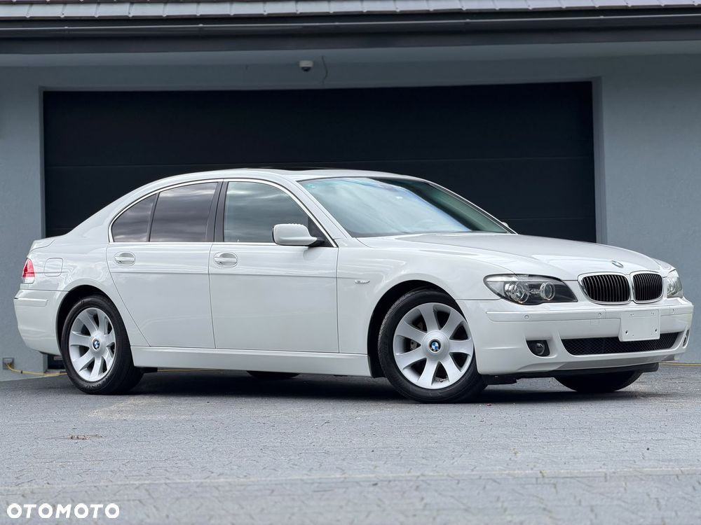 BMW Seria 7 740i - 7