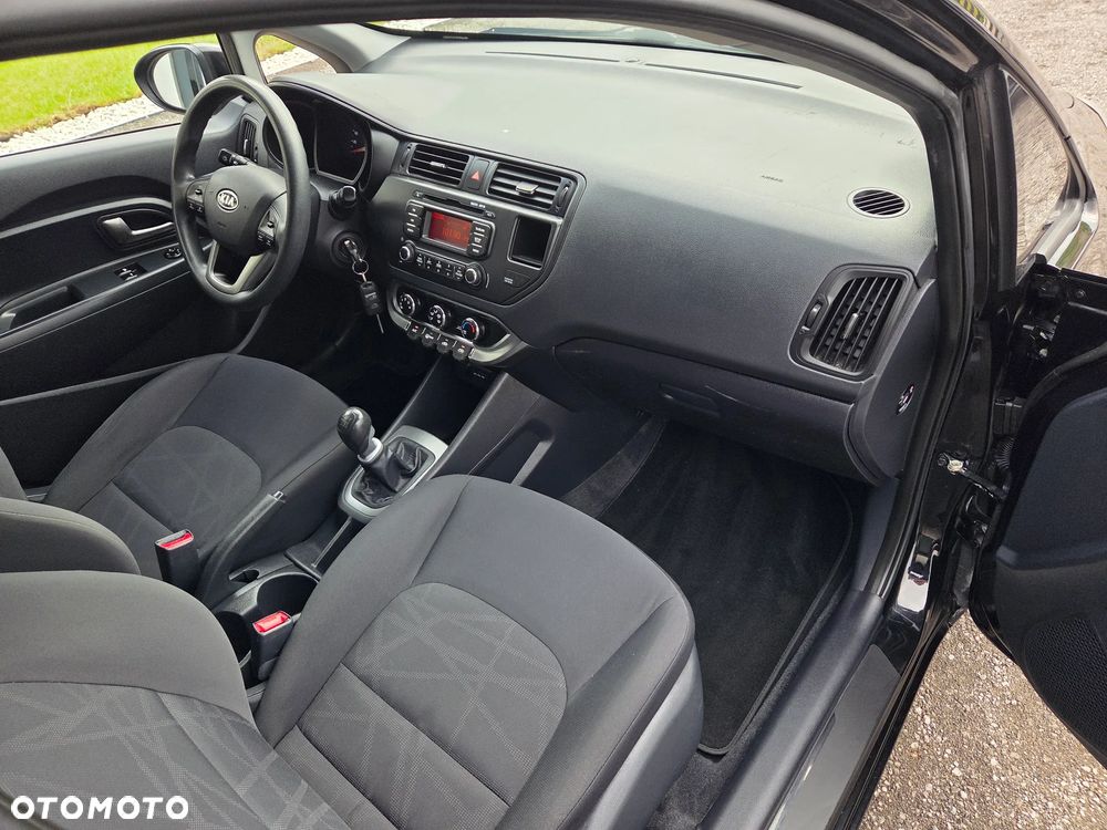 Kia Rio 1.4 Dream Team Edition - 6