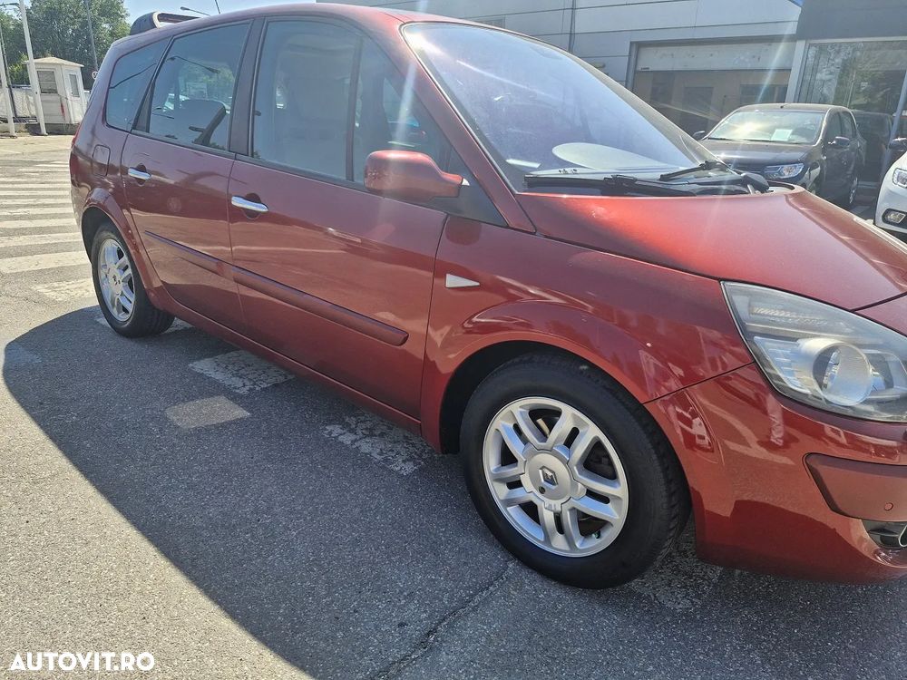 Renault Grand Scenic - 15