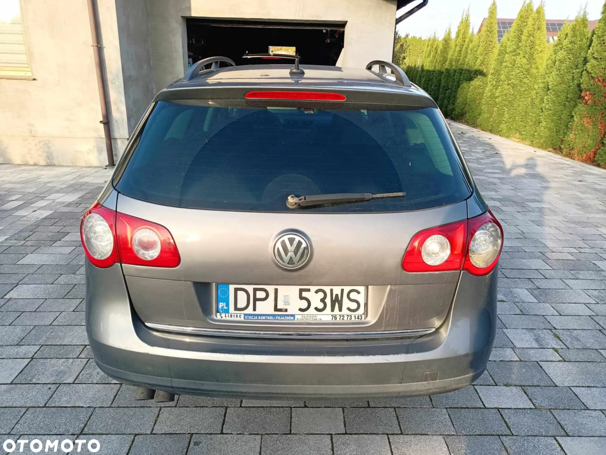 Volkswagen Passat - 17