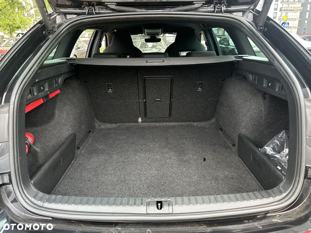 Skoda Octavia 2.0 TDI Sportline DSG - 34
