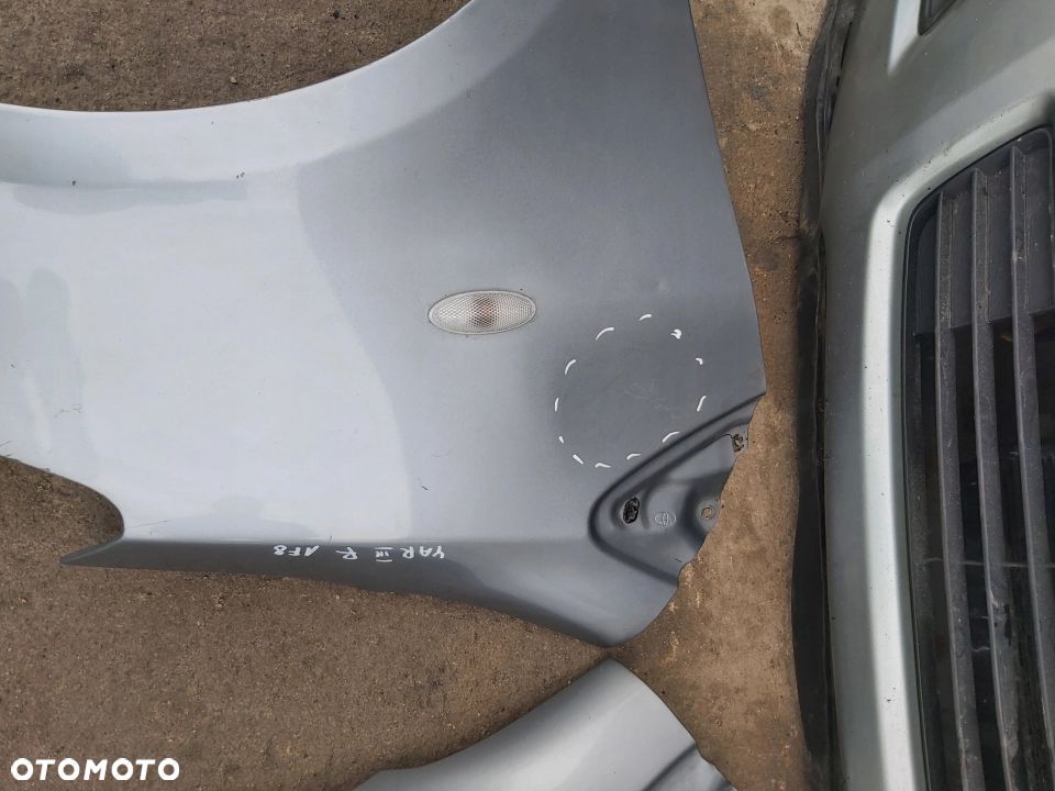 Toyota Yaris II LIFT Kompletny przód zderzak maska - 6