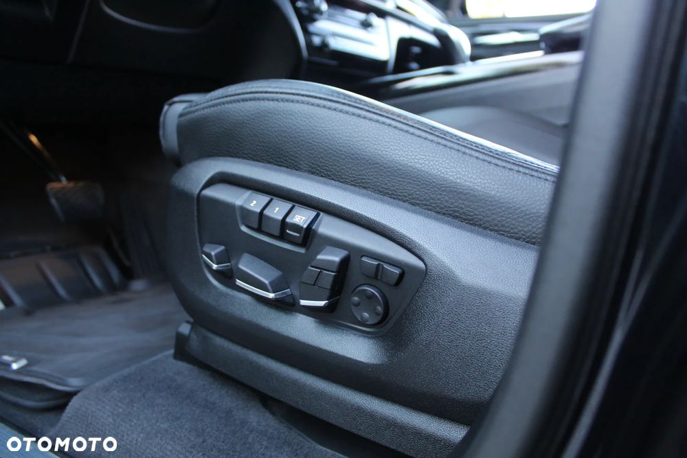 BMW X5 xDrive40d Sport-Aut - 12