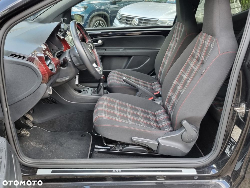 Volkswagen up! 1.0 TSI GTI - 9