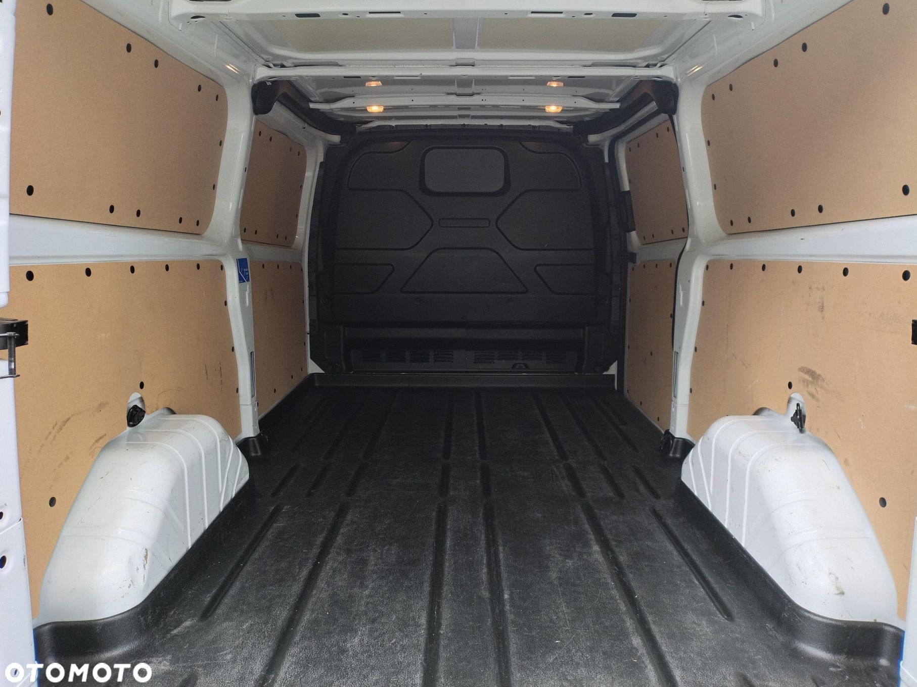 Ford Transit Custom - 12