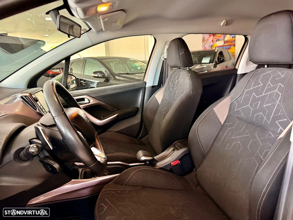 Peugeot 2008 PureTech 82 ETG5 STOP&START Active - 5