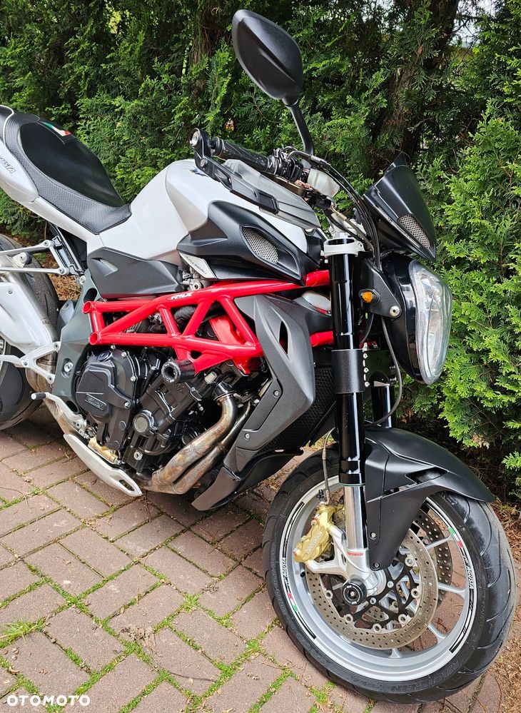 MV AGUSTA Brutale - 5