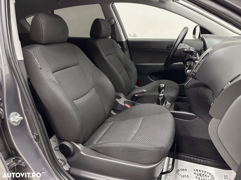 Hyundai i30 CW 1.4 GL Classic - 6