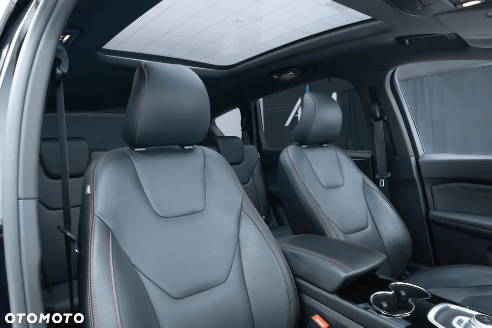 Ford S-Max 2.5 Duratec FHEV ST-LINE - 34