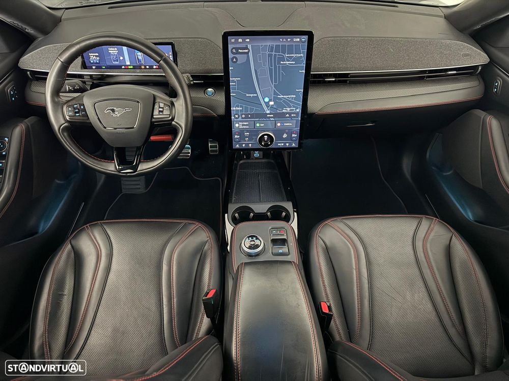 Ford Mustang Mach-E AWD PREMIUM - 4