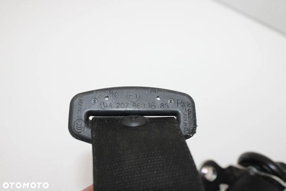 Pas bezpieczeństwa tył prawy OE Mercedes W207 C207 Lift Cabrio A2078601685 - 11