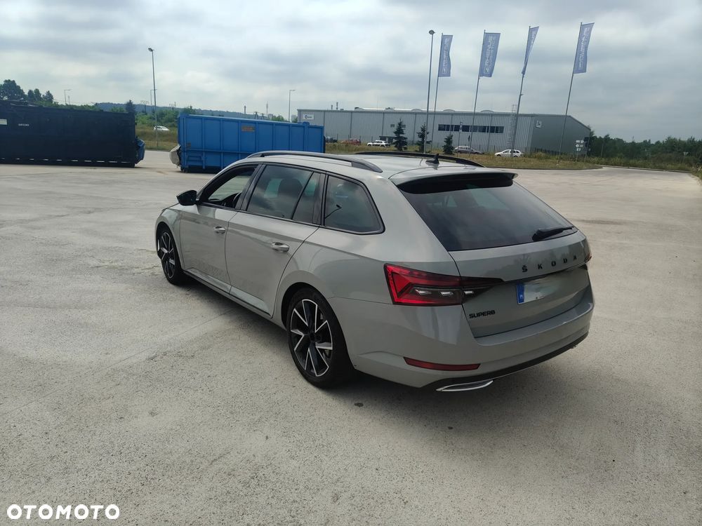 Skoda Superb 2.0 TDI SCR Sportline DSG - 14