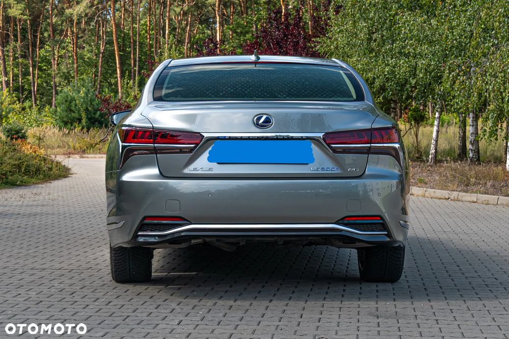 Lexus LS - 6