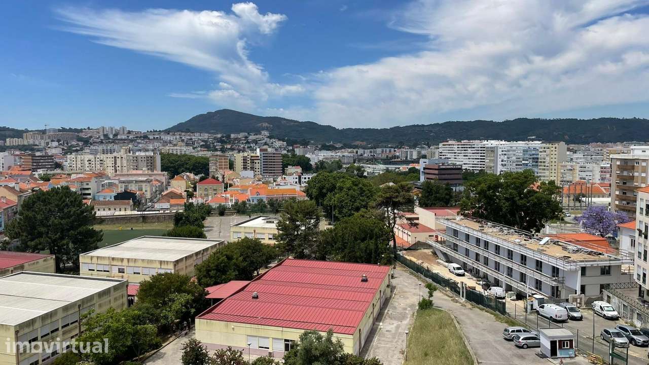 T2 Aranguês - Vista desafogada  Rio - Serra e Castelo de Palmela - Grande imagem: 3/28