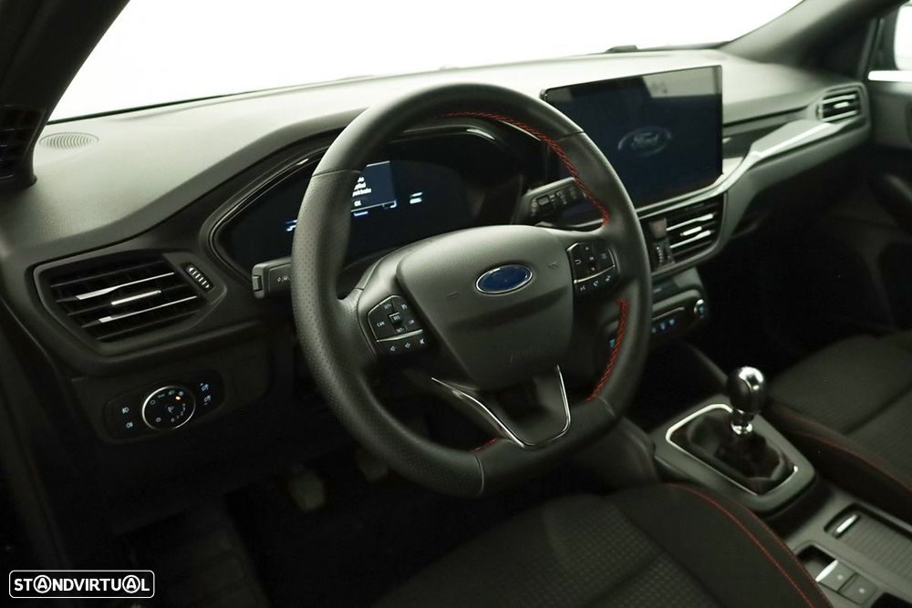 Ford Focus 1.0 EcoBoost MHEV ST-Line X - 6
