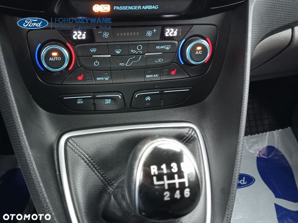 Ford Tourneo Connect - 12