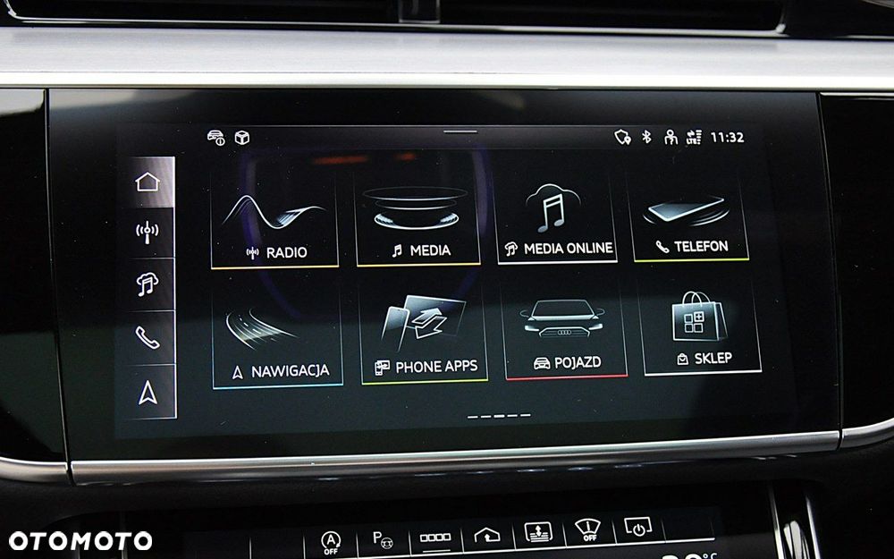 Audi A8 - 30