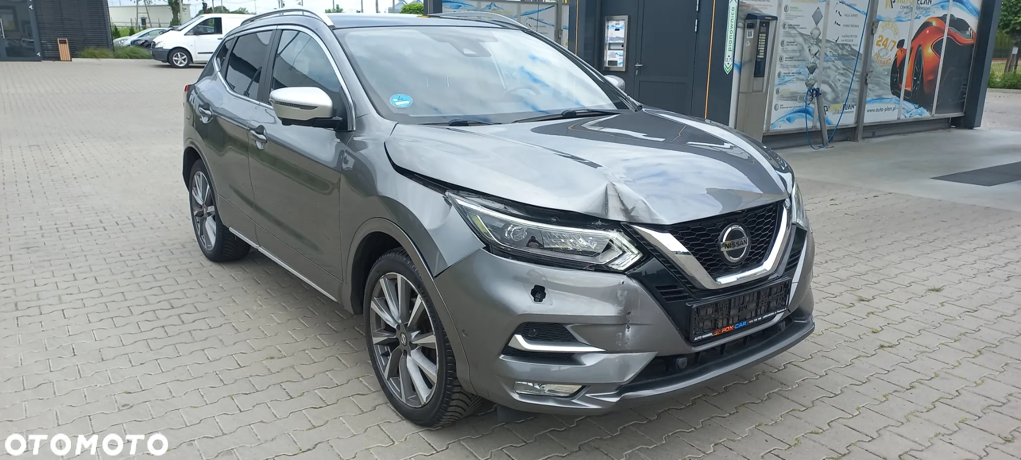 Nissan Qashqai 1.3 DIG-T ZAMA - 3