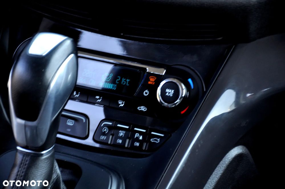 Ford Kuga 2.0 TDCi 4x4 Titanium - 33