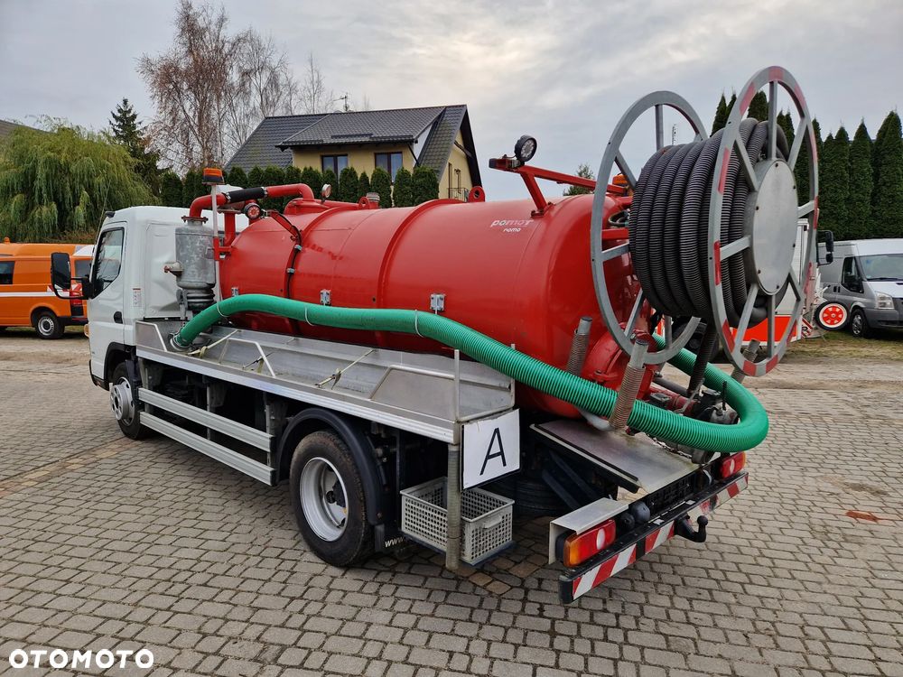 Mitsubishi FUSO BECZKA ASENIZACYJNA PIERWSZY WŁAŚCICIEL - 1