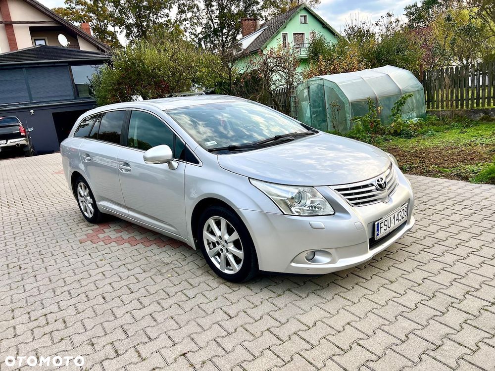 Toyota Avensis 2.2 D-4D Premium - 3