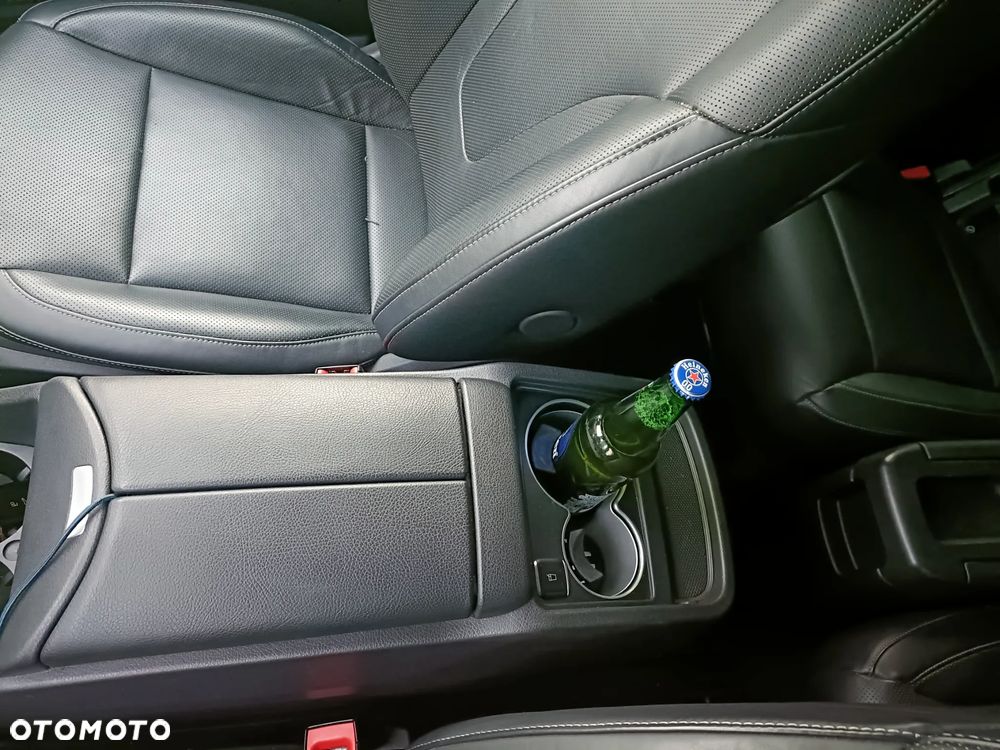 Mercedes-Benz Klasa V - 6