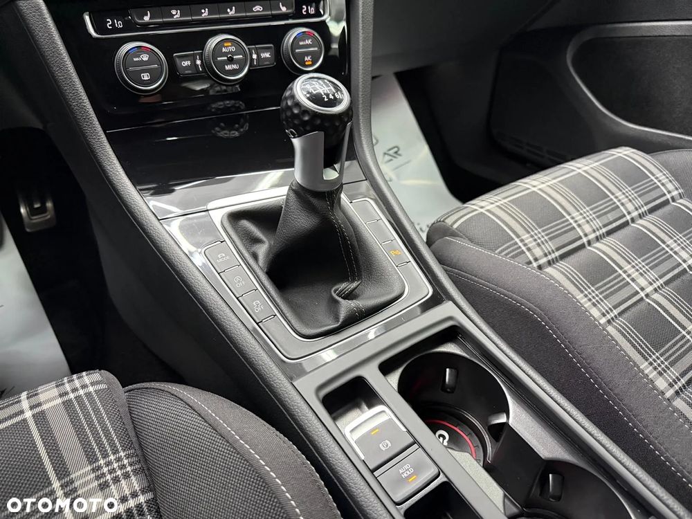 Volkswagen Golf GTD BlueMotion Technology - 25