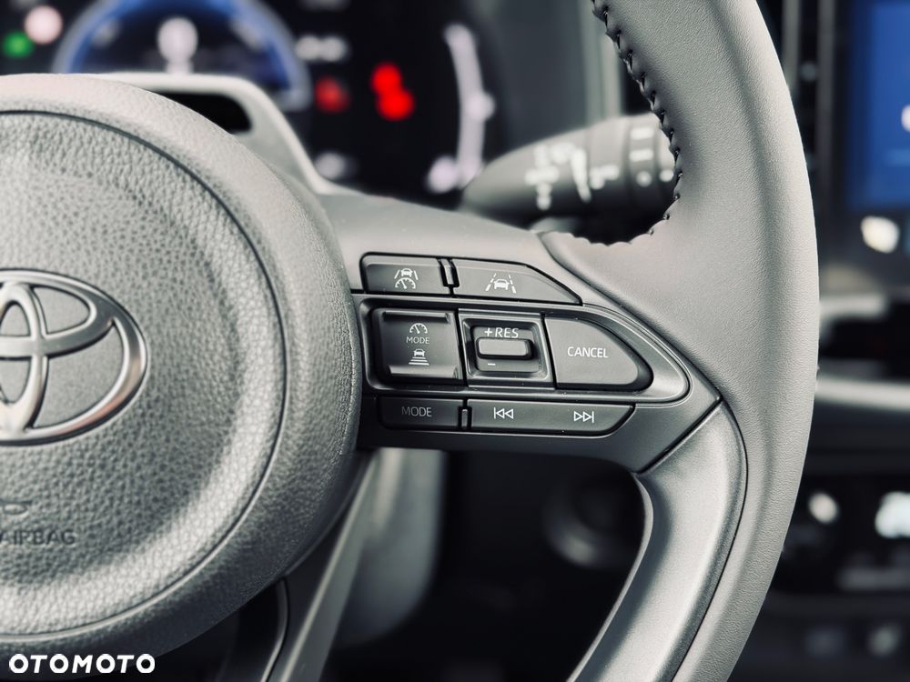 Toyota Aygo X Hybrid 1.5 Style e-CVT - 17
