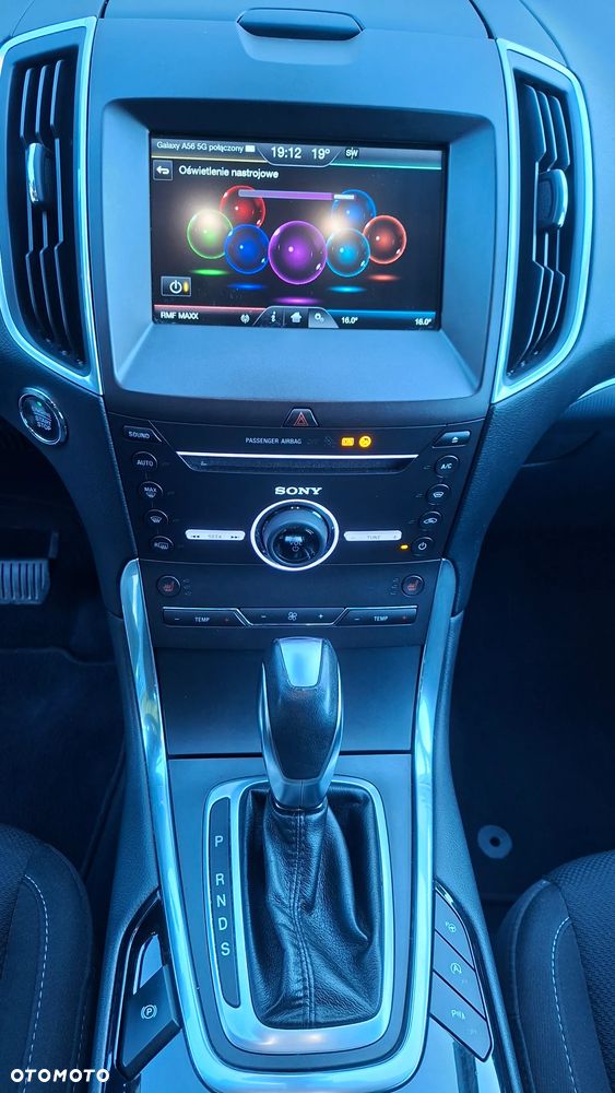 Ford S-Max 2.0 TDCi Titanium PowerShift - 17