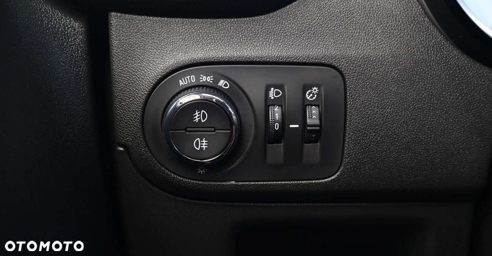 Opel Crossland X - 33