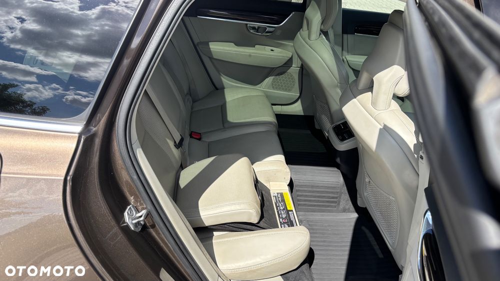 Volvo V90 D5 SCR AWD Inscription - 14