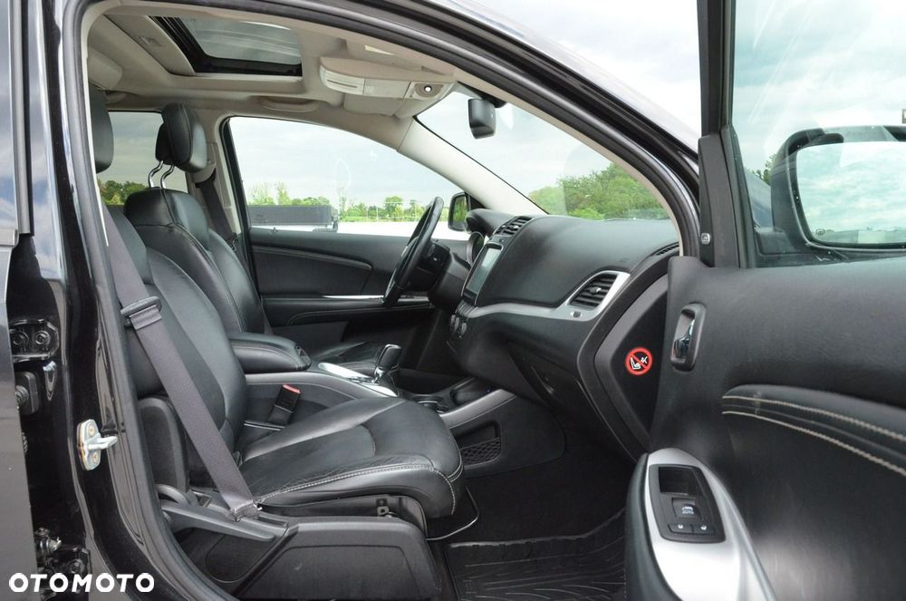 Fiat Freemont 2.0 Multijet Black Code AWD - 24