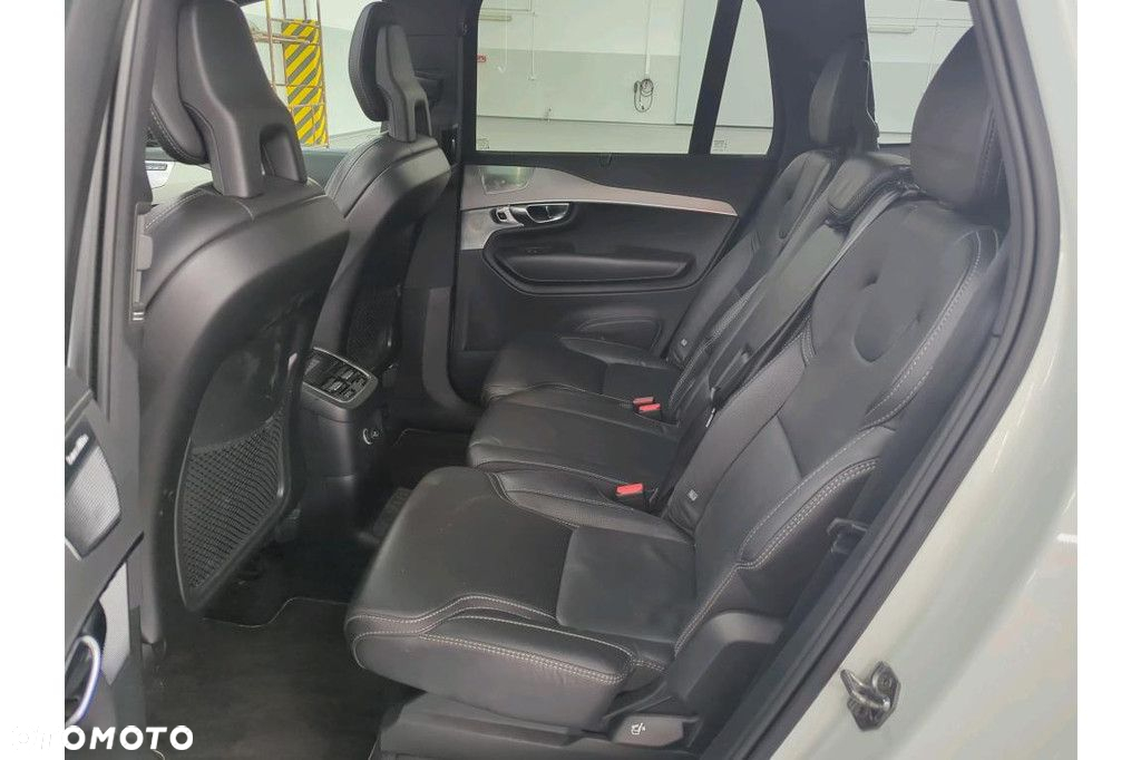 Volvo XC 90 - 11