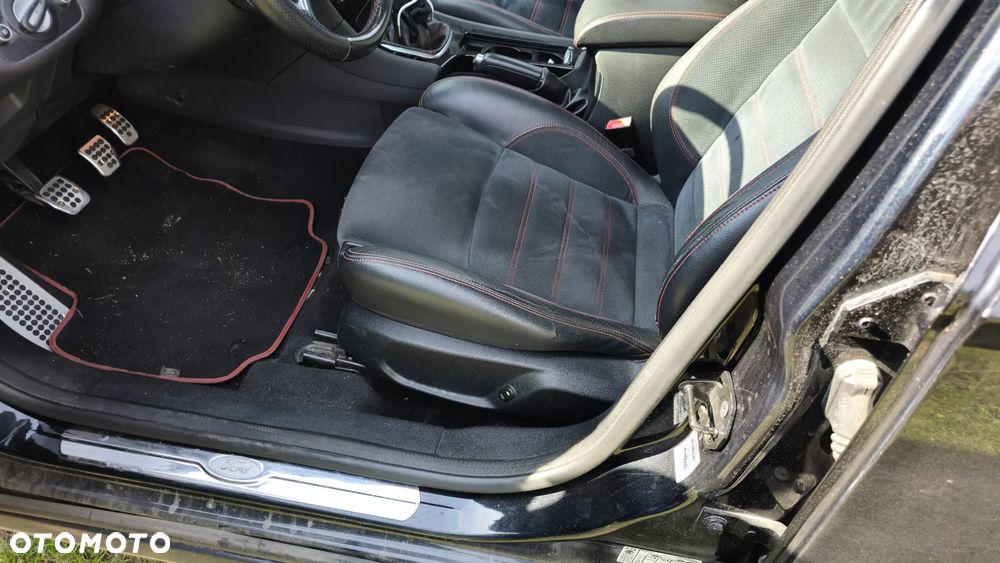 Ford Mondeo 2.0 TDCI Titanium S - 13