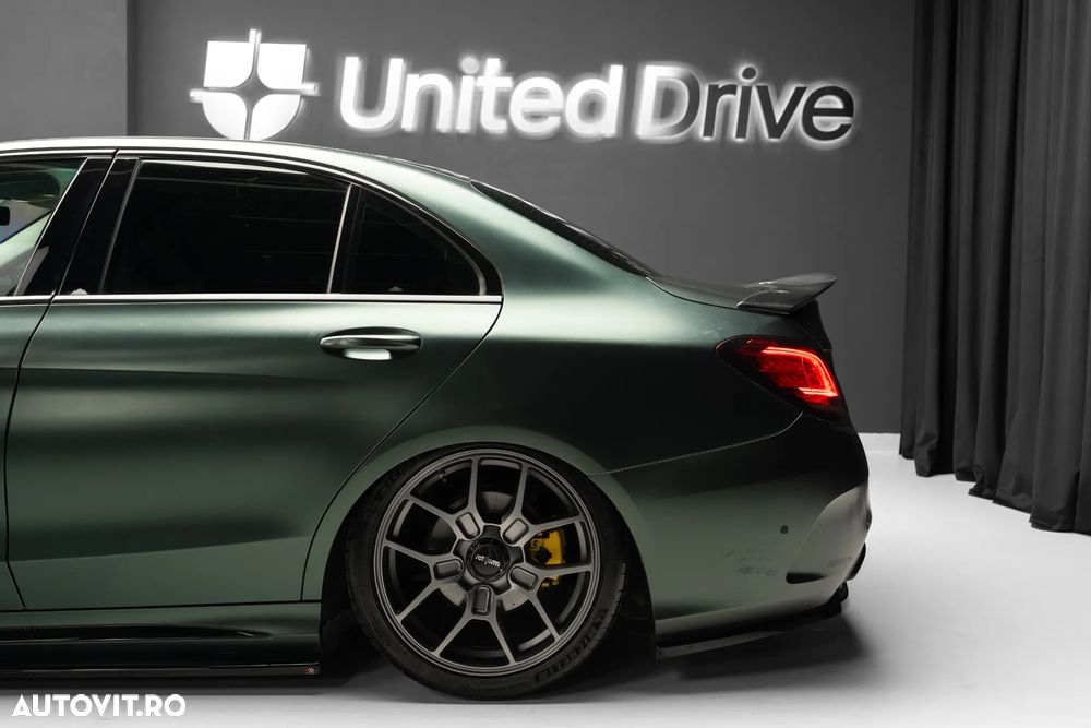 Mercedes-Benz C 200 9G-TRONIC - 17