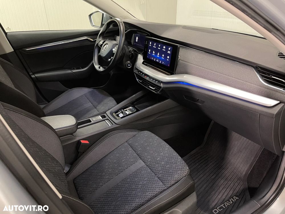 Skoda Octavia 2.0 TDI DSG Style - 12