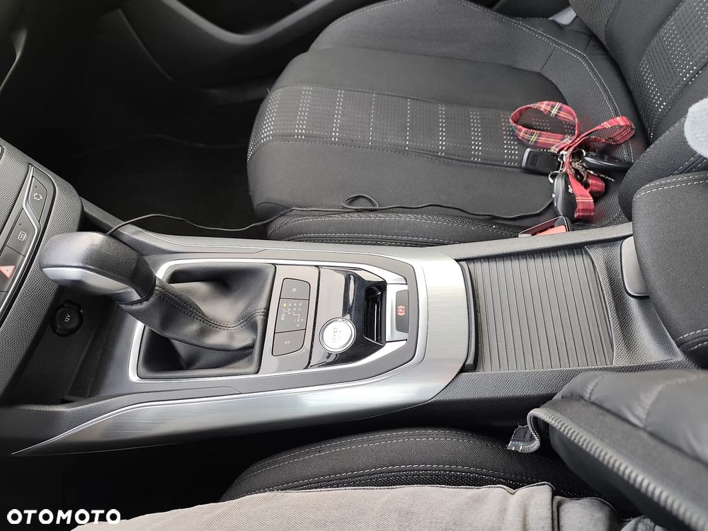 Peugeot 308 BlueHDi 120 EAT6 Stop & Start Active Business-Paket - 15