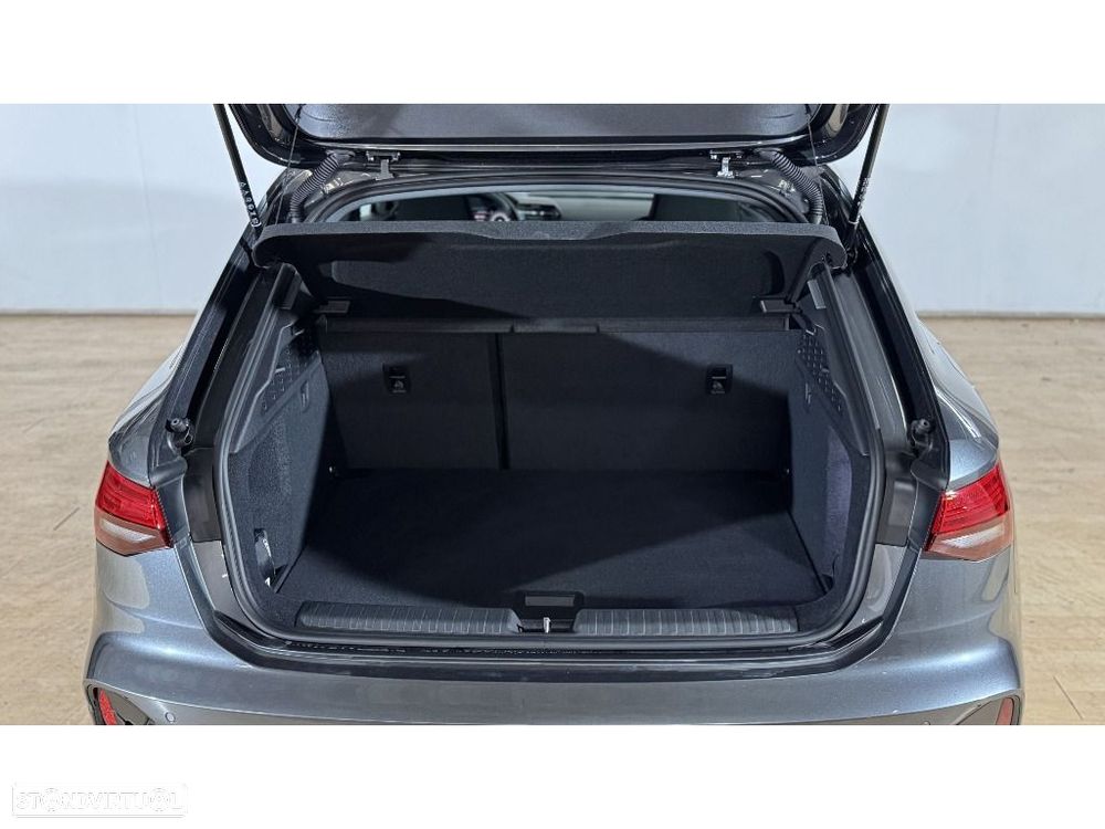 Audi A3 Sportback 30 TDI S line - 6