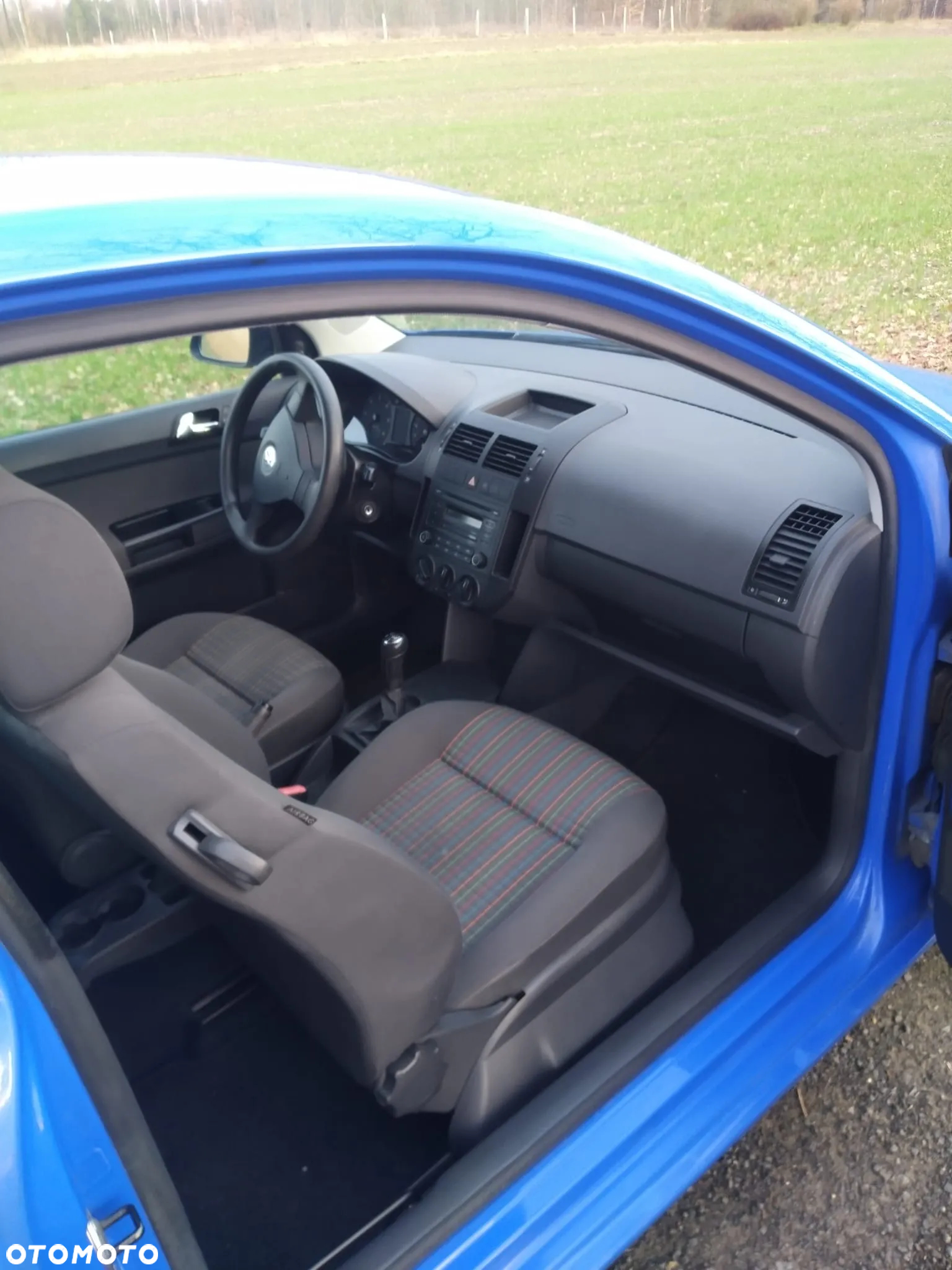 Volkswagen Polo - 11
