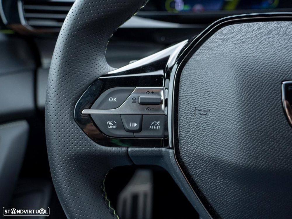 Peugeot E-408 58 kWh GT - 32