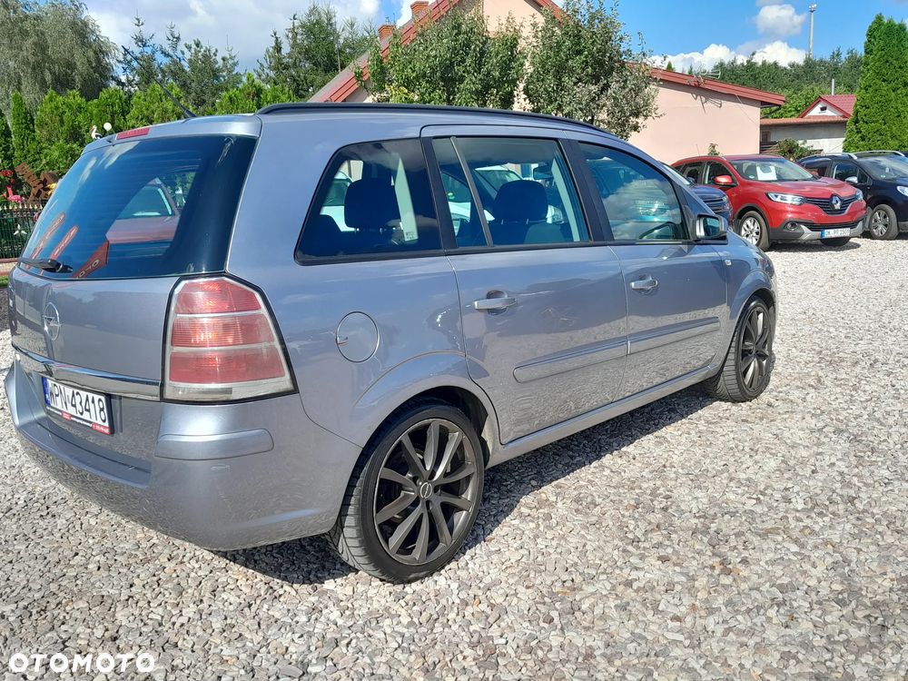 Opel Zafira - 8