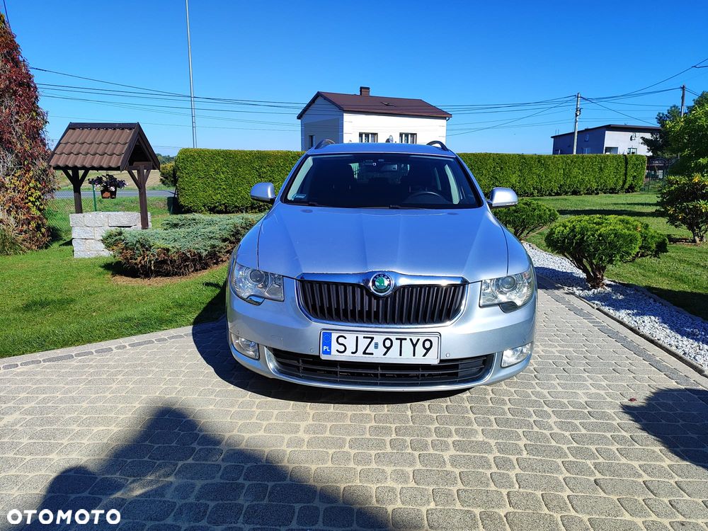 Skoda Superb 2013 photo 3