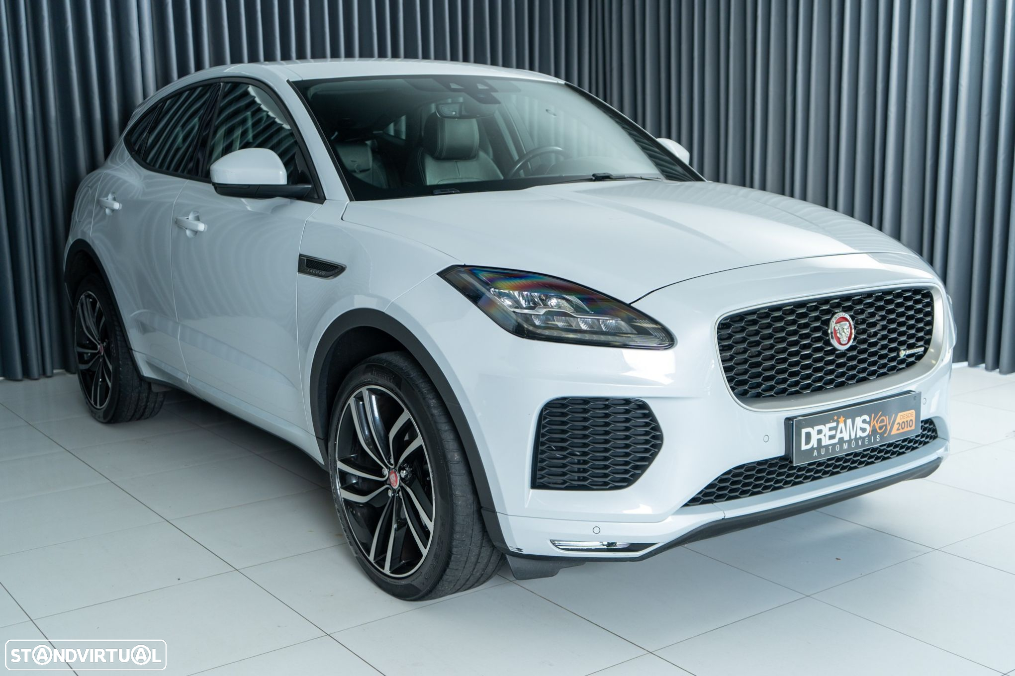 Jaguar E-Pace 2.0 i4D R-Dynamic - 8