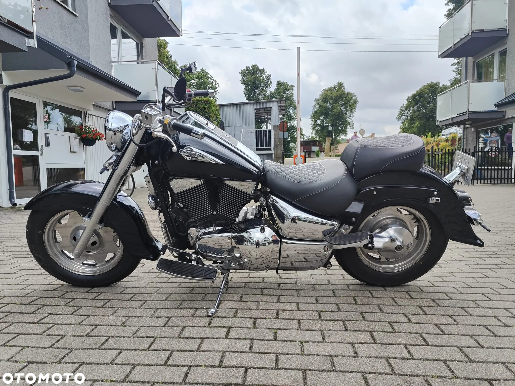 Suzuki Intruder - 5
