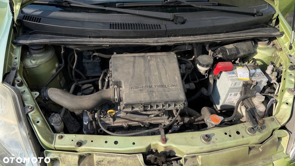 Daihatsu Sirion 1.3 - 27