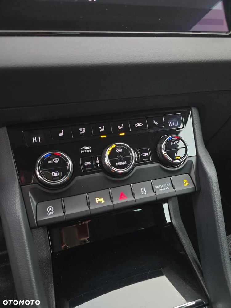 Skoda Karoq 1.5 TSI ACT 4x2 Style DSG - 22