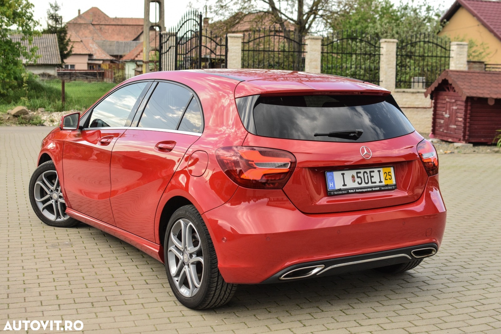 Mercedes-Benz A 220 d 4Matic 7G-DCT Activity Edition - 12