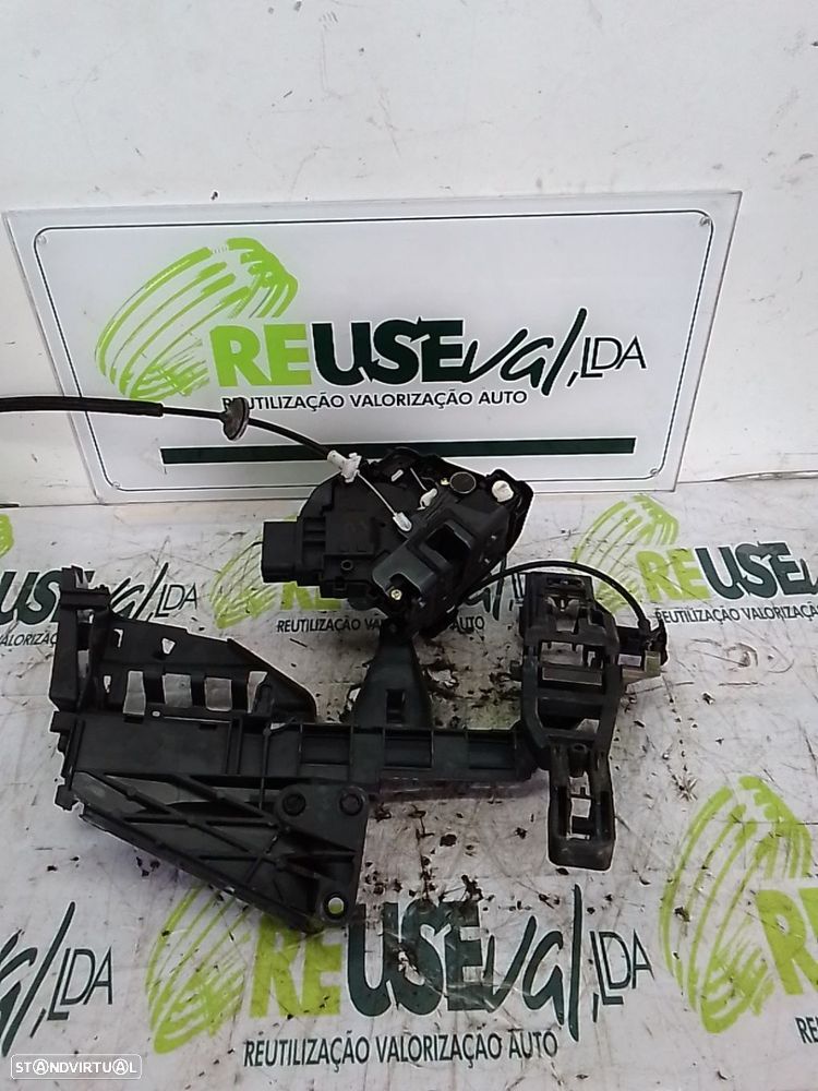 Fecho Da Porta Trás Dto Ford C-Max (Dm2) - 1