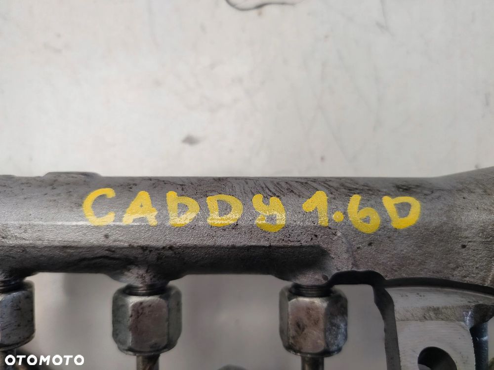 VOLKSWAGEN CADDY III - LISTWA WTRYSKOWA R03L125A 1.6 TDI - 6